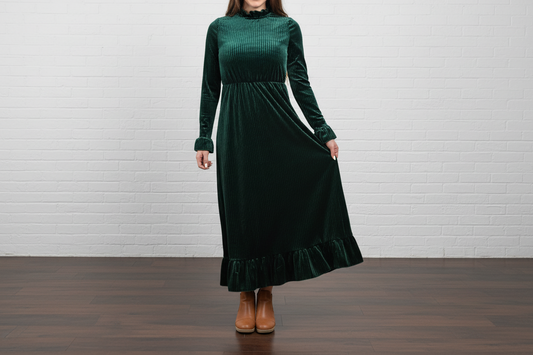 The Romantic Emerald Velvet Dress