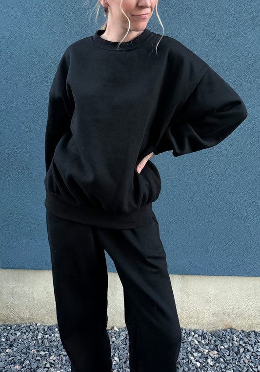 The Shadow Moon Sweat Set